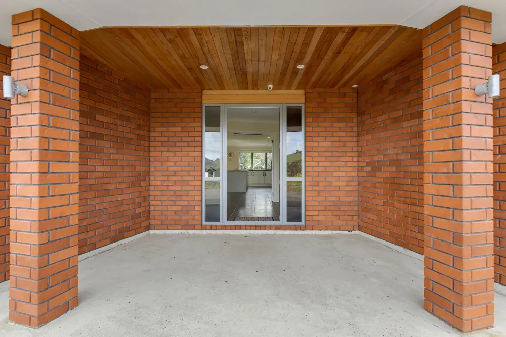 Photos of 193 Kimihia Road