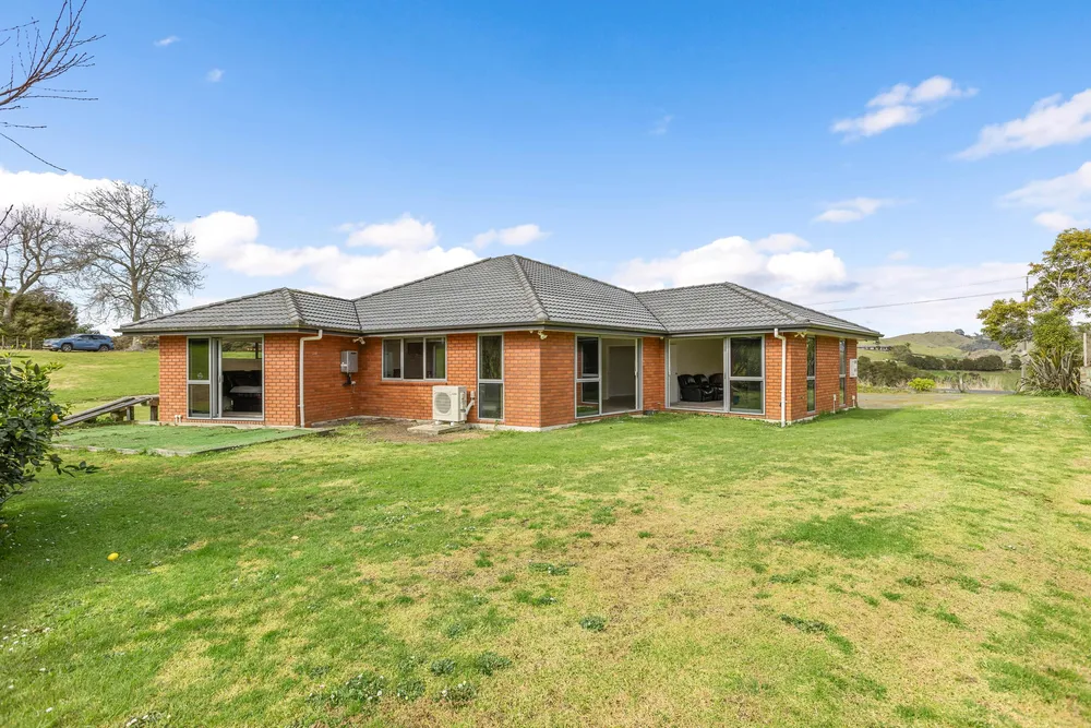 Photos of 193 Kimihia Road