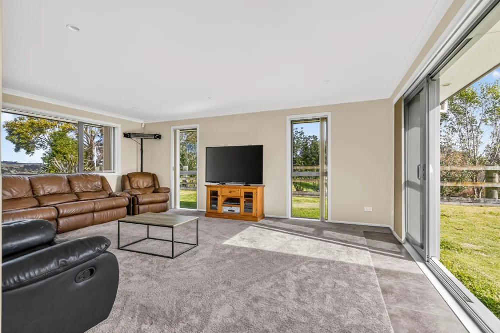 Photos of 193 Kimihia Road