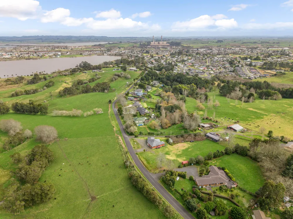Photos of 193 Kimihia Road