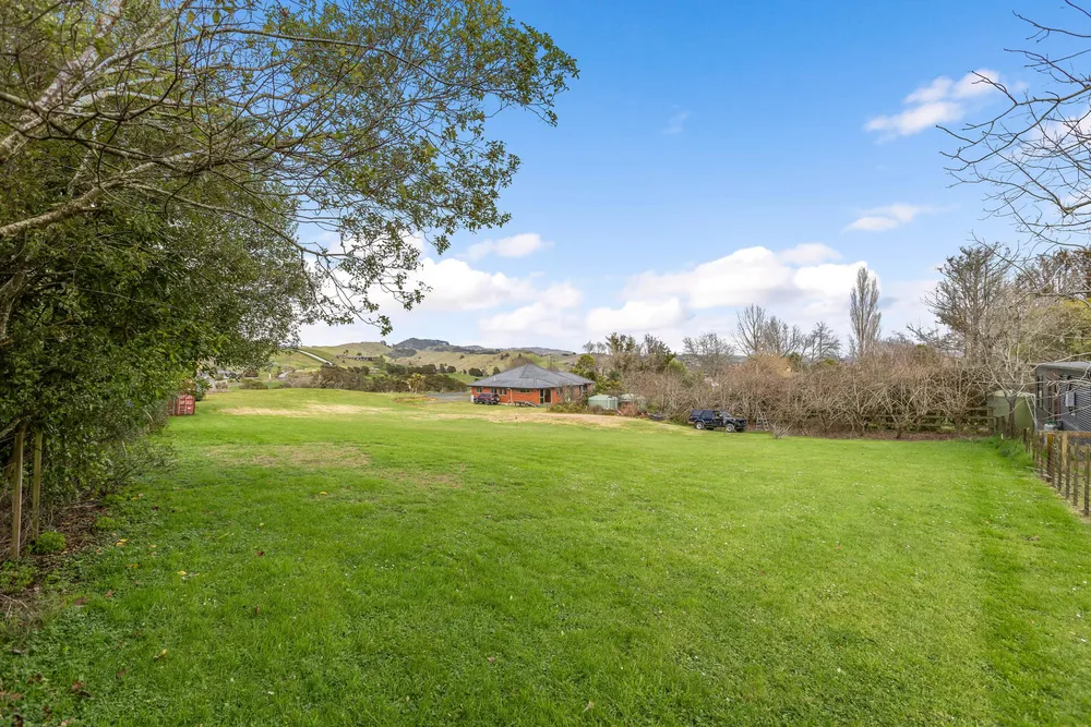 Photos of 193 Kimihia Road