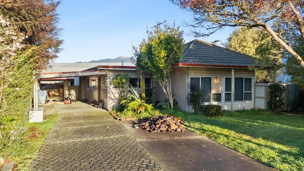 Photos of 7 Thomason Avenue