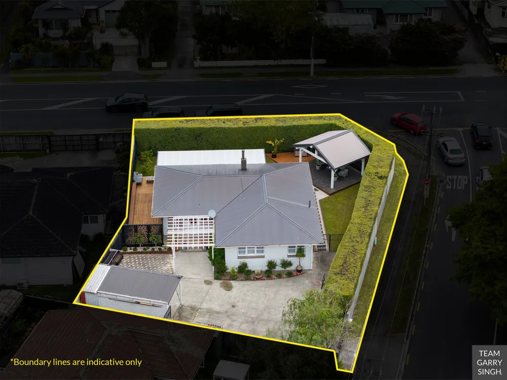 Photos of 140 Clevedon Road