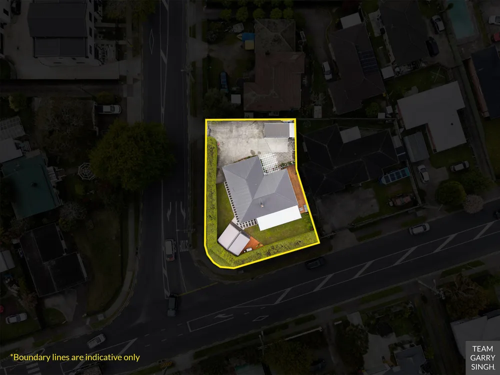 Photos of 140 Clevedon Road