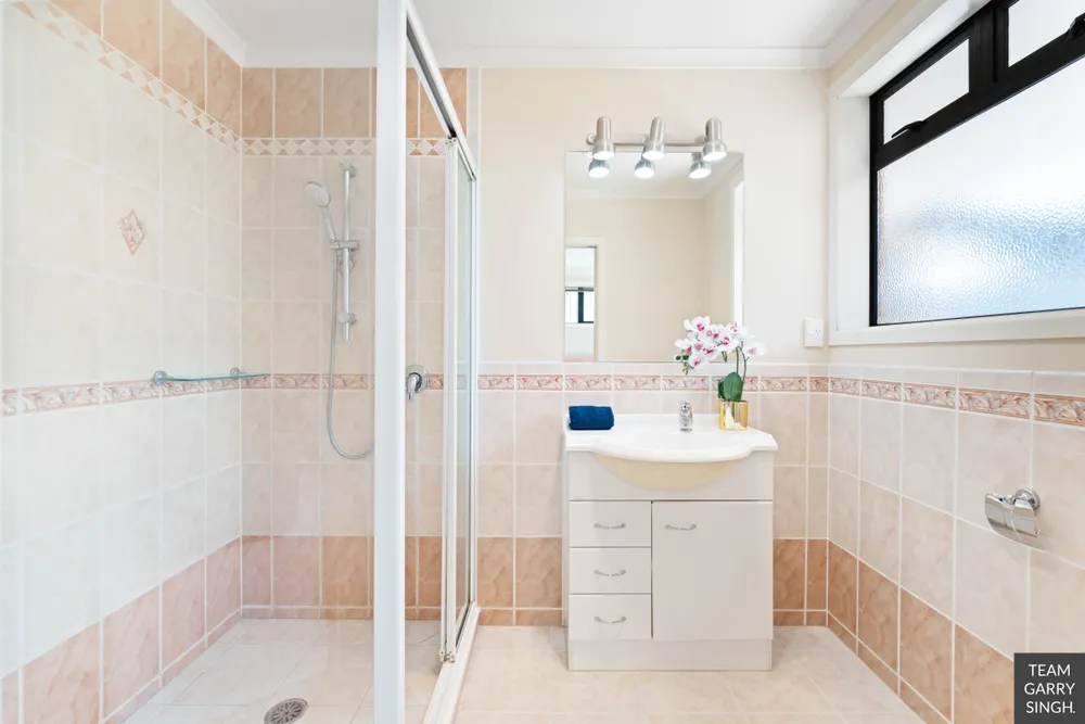 Photos of 24 Mt Lebanon Crescent