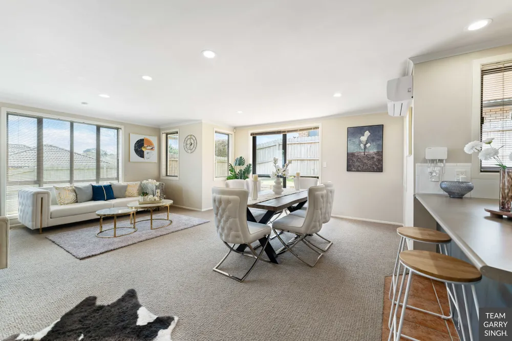 Photos of 24 Mt Lebanon Crescent