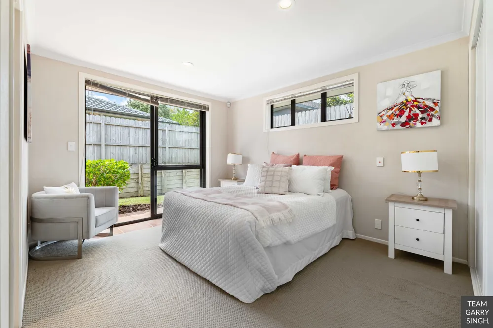 Photos of 24 Mt Lebanon Crescent