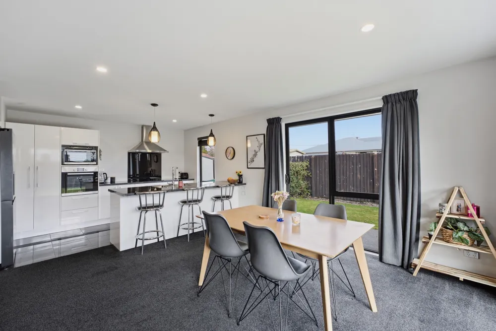 Photos of 16A Riwai Street