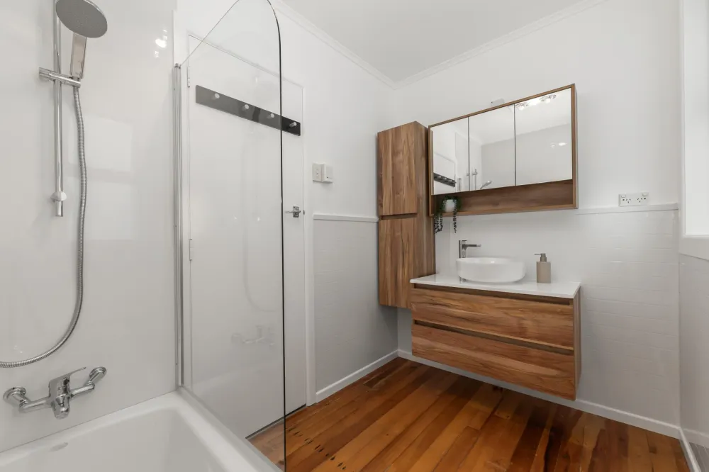 Photos of 25 Beazley Avenue