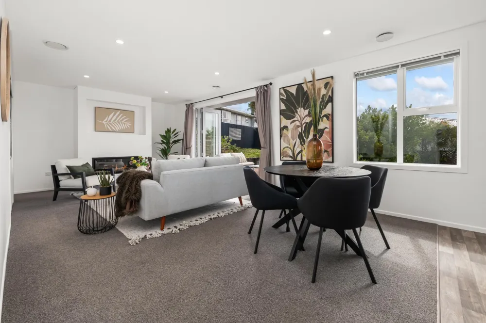 Photos of 25 Beazley Avenue