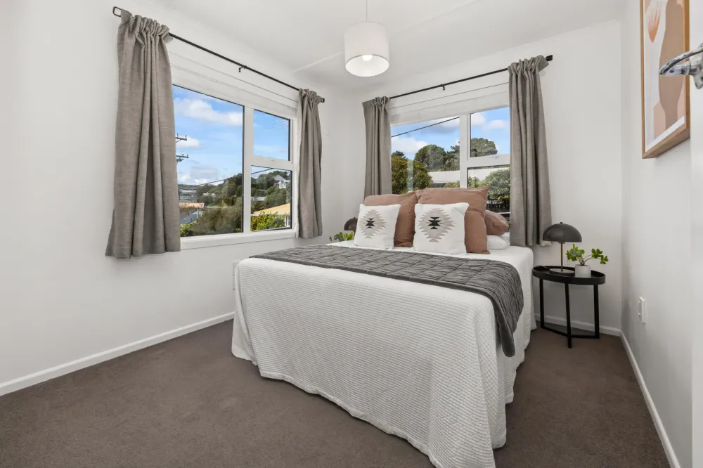 Photos of 25 Beazley Avenue