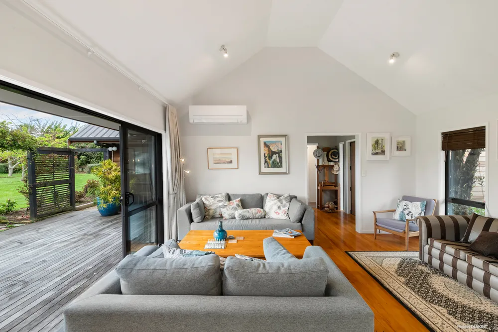 Photos of 241 Beaver Road