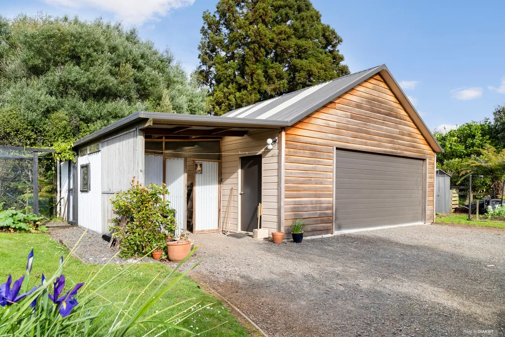 Photos of 241 Beaver Road