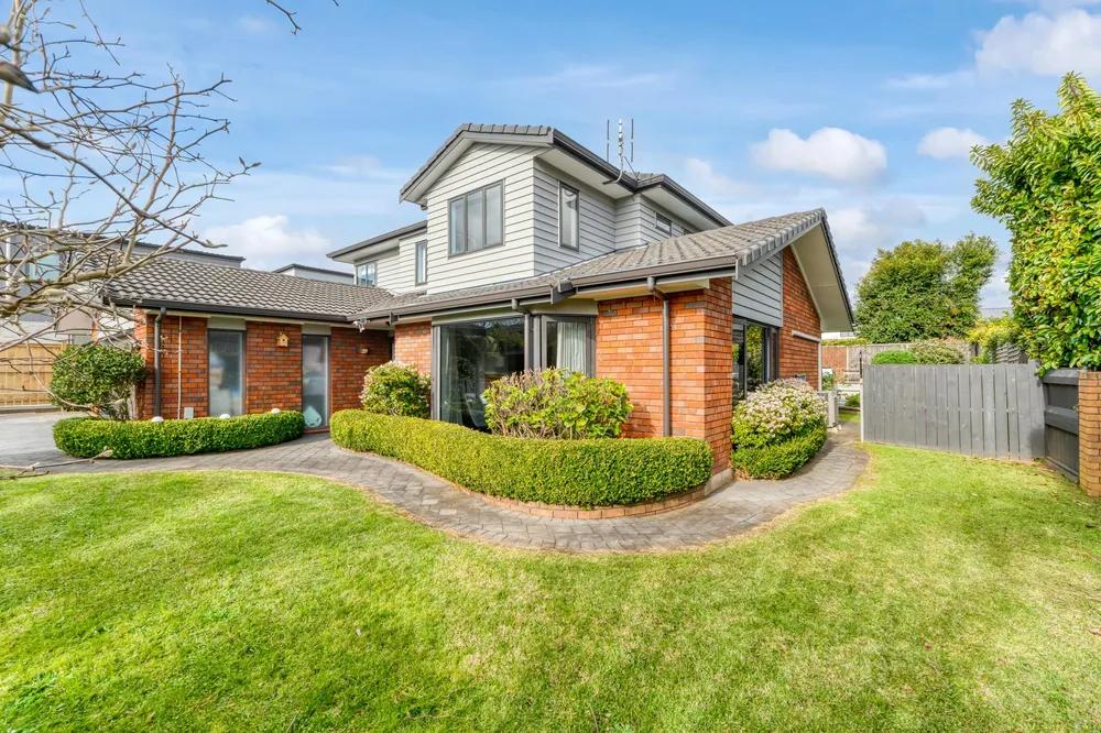 Photos of 50 Loloma Drive
