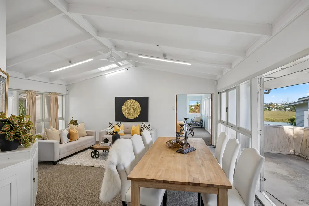 Photos of 1 Wesley Street