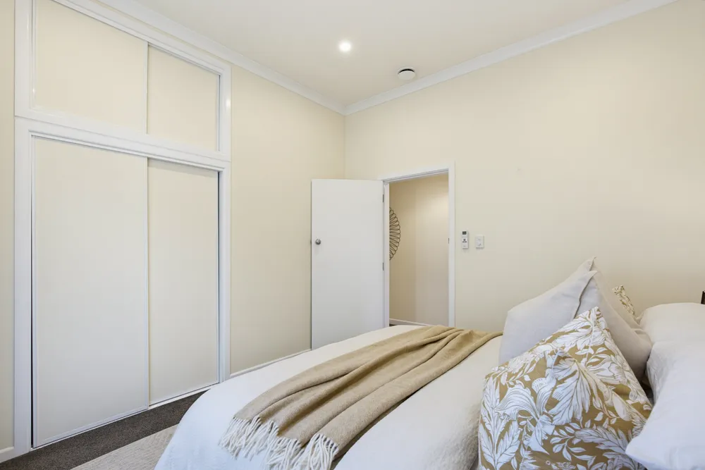 Photos of 4 Reuben Avenue