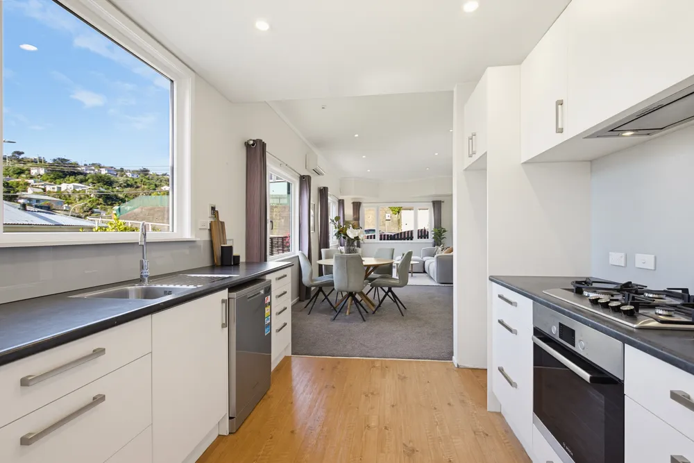 Photos of 4 Reuben Avenue