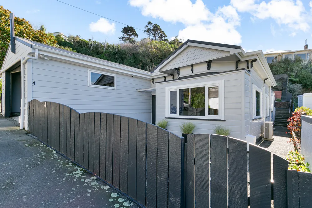 Photos of 4 Reuben Avenue