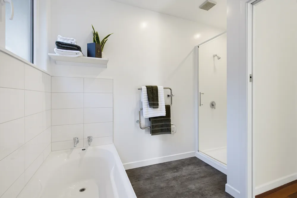 Photos of 4 Reuben Avenue