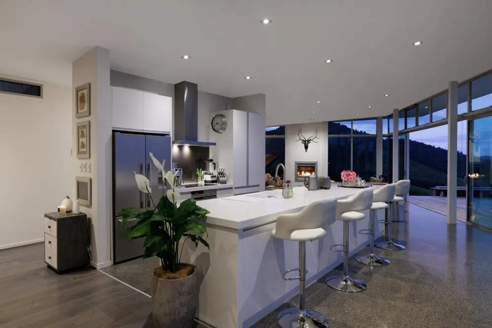Photos of 526 Lund Road