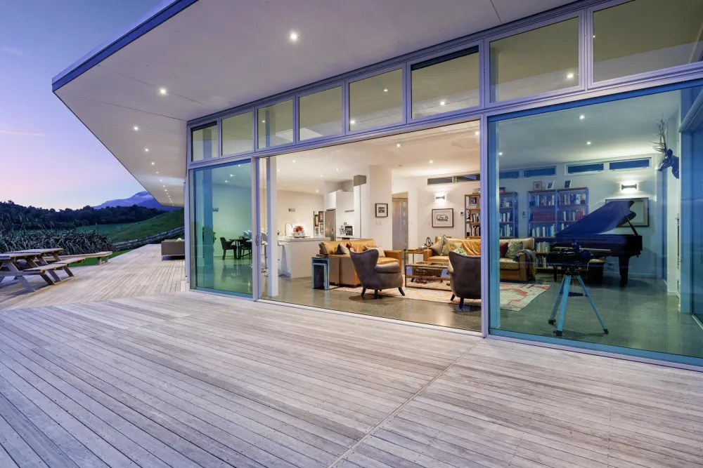 Photos of 526 Lund Road