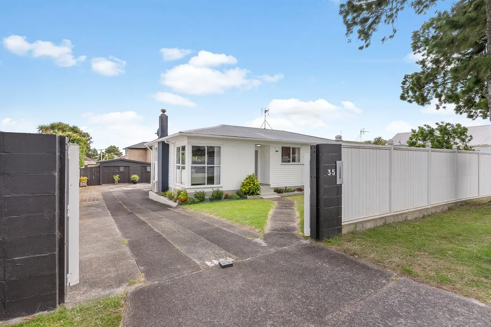 Photos of 35 Pinedale Place