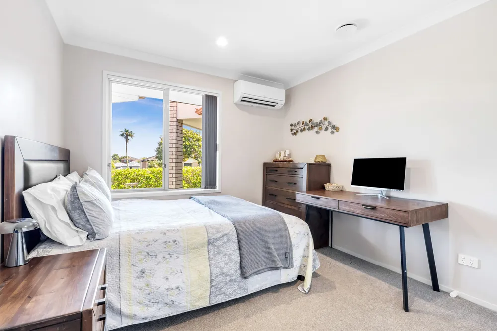 Photos of 209 Hill Road