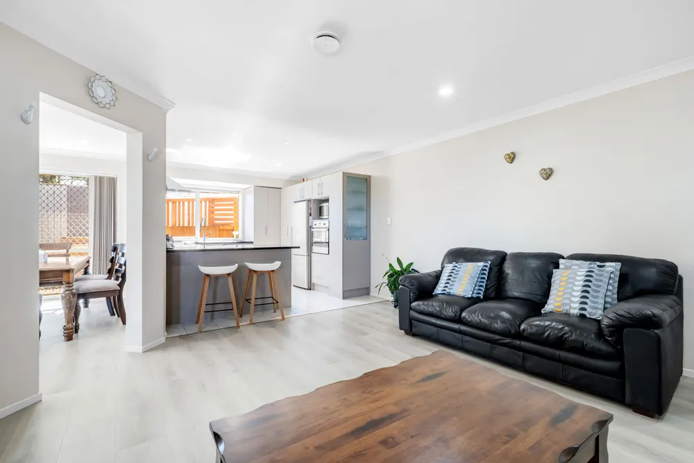 Photos of 209 Hill Road