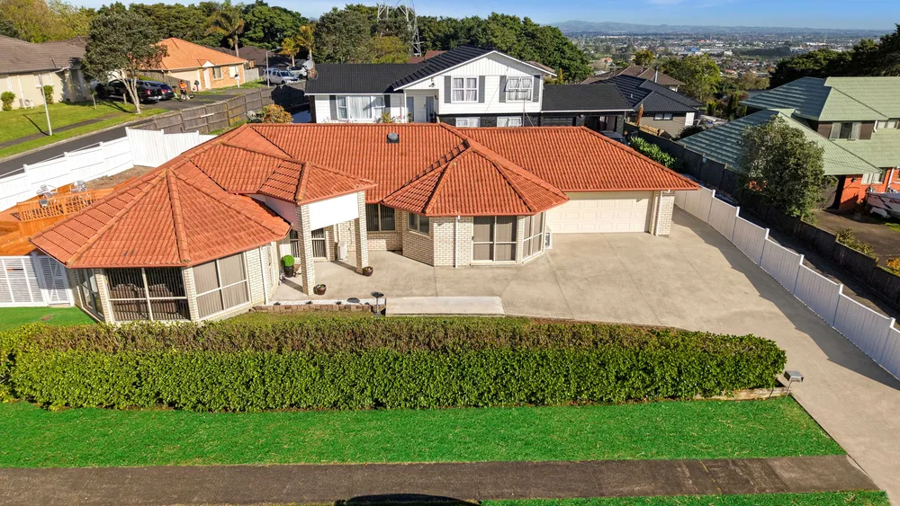 Photos of 209 Hill Road