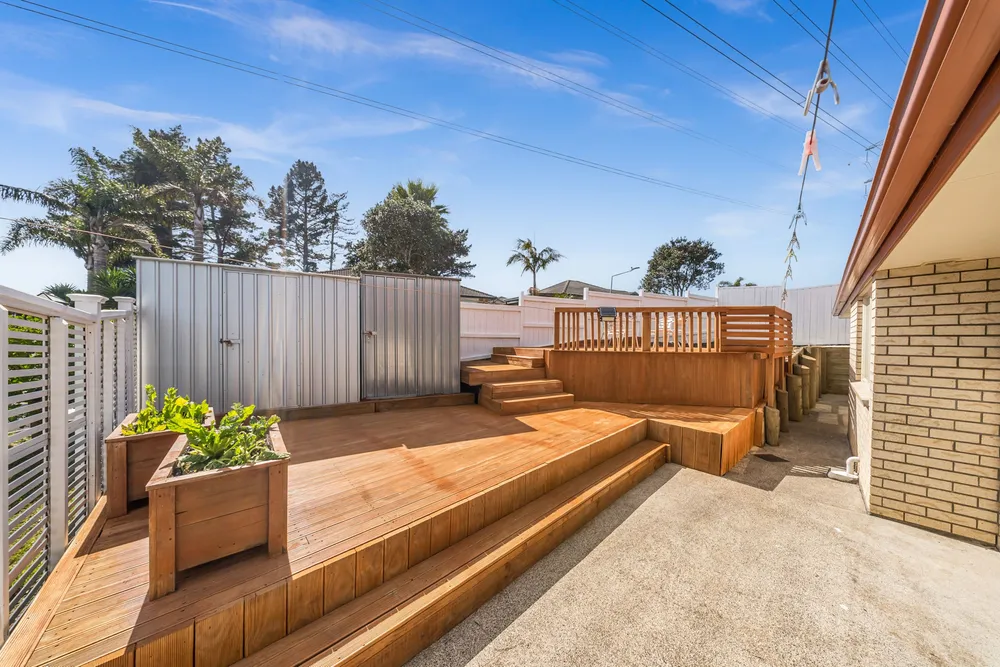 Photos of 209 Hill Road