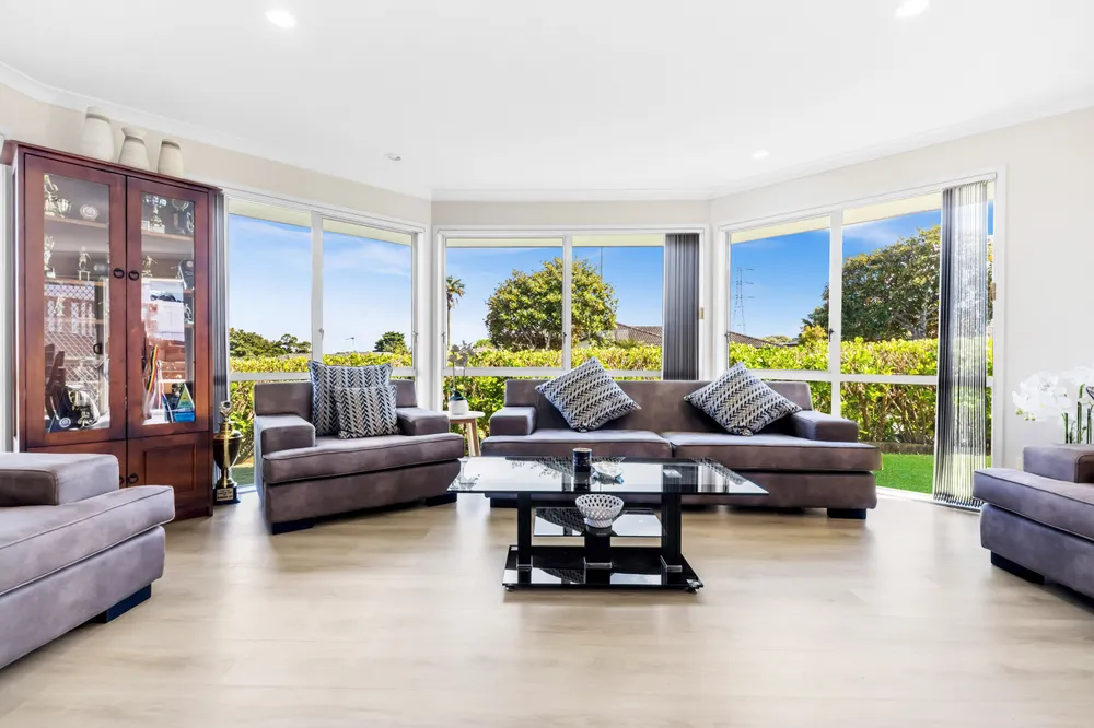 Photos of 209 Hill Road