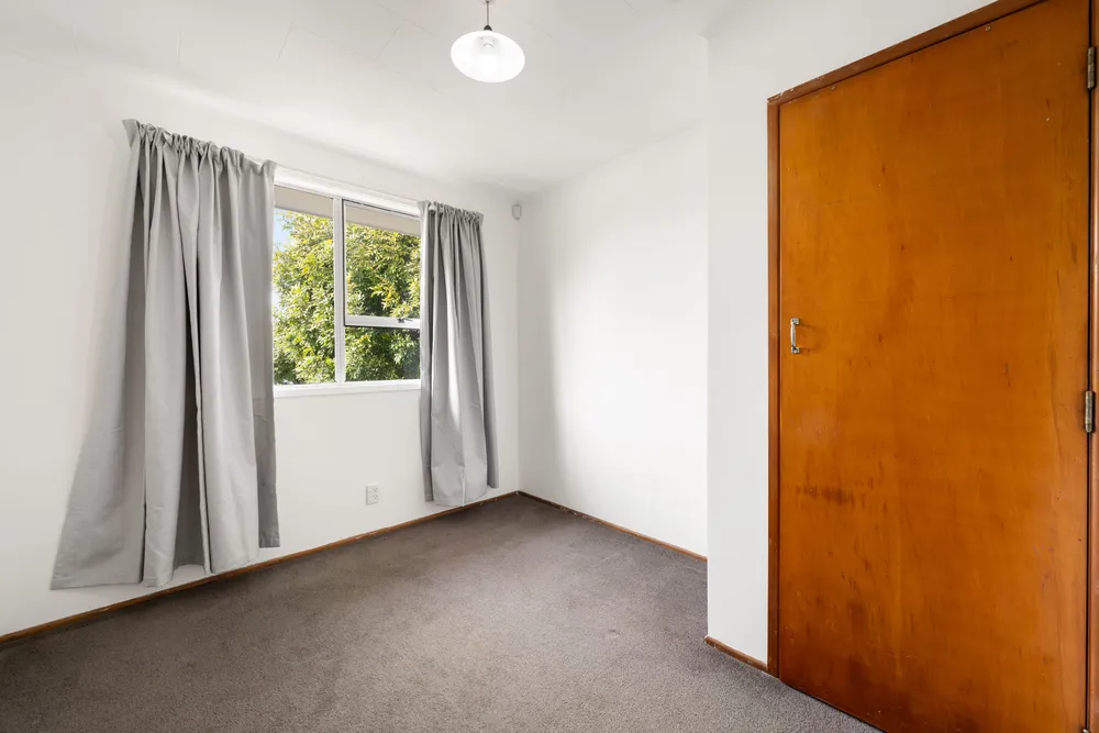 Photos of 17 Leaver Place