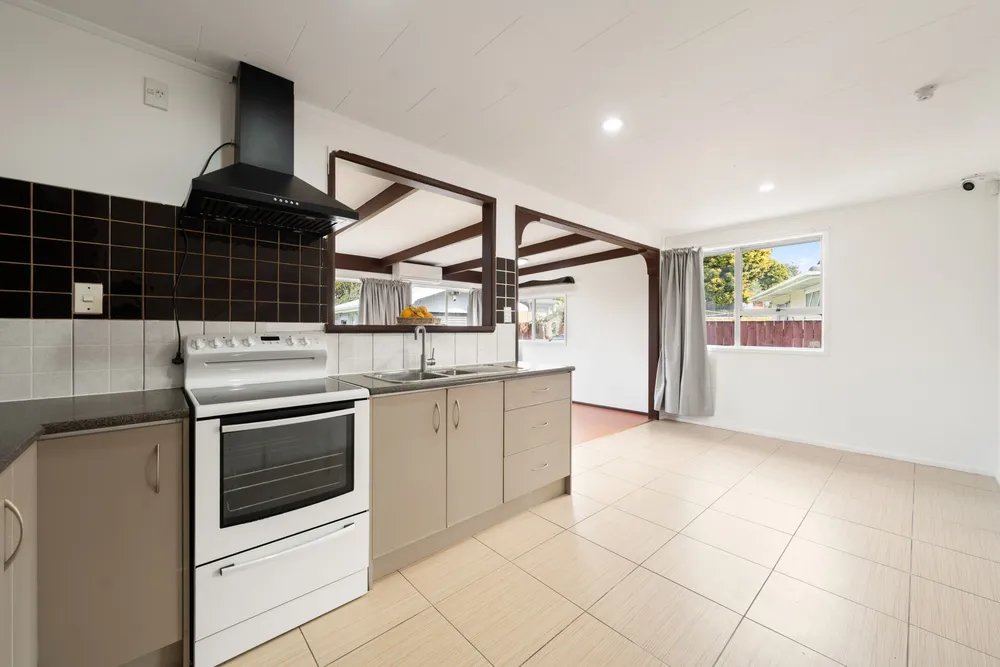 Photos of 17 Leaver Place