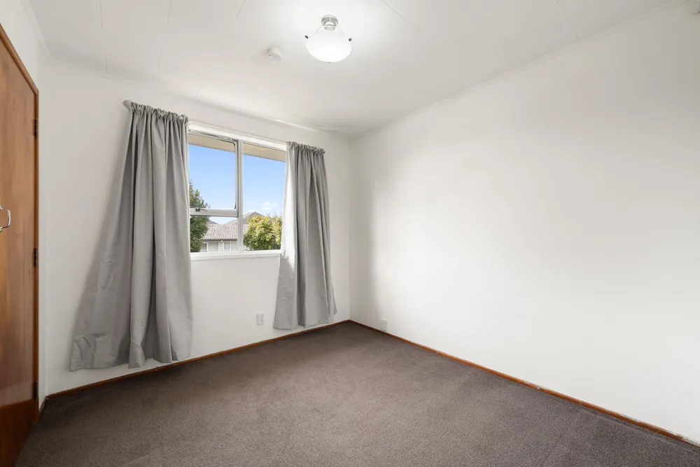 Photos of 17 Leaver Place