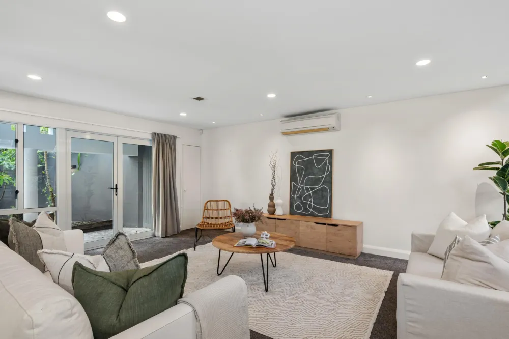 Photos of 19 Enticott Place