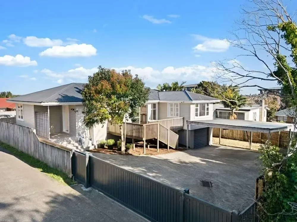 Photos of 51 Halver Road
