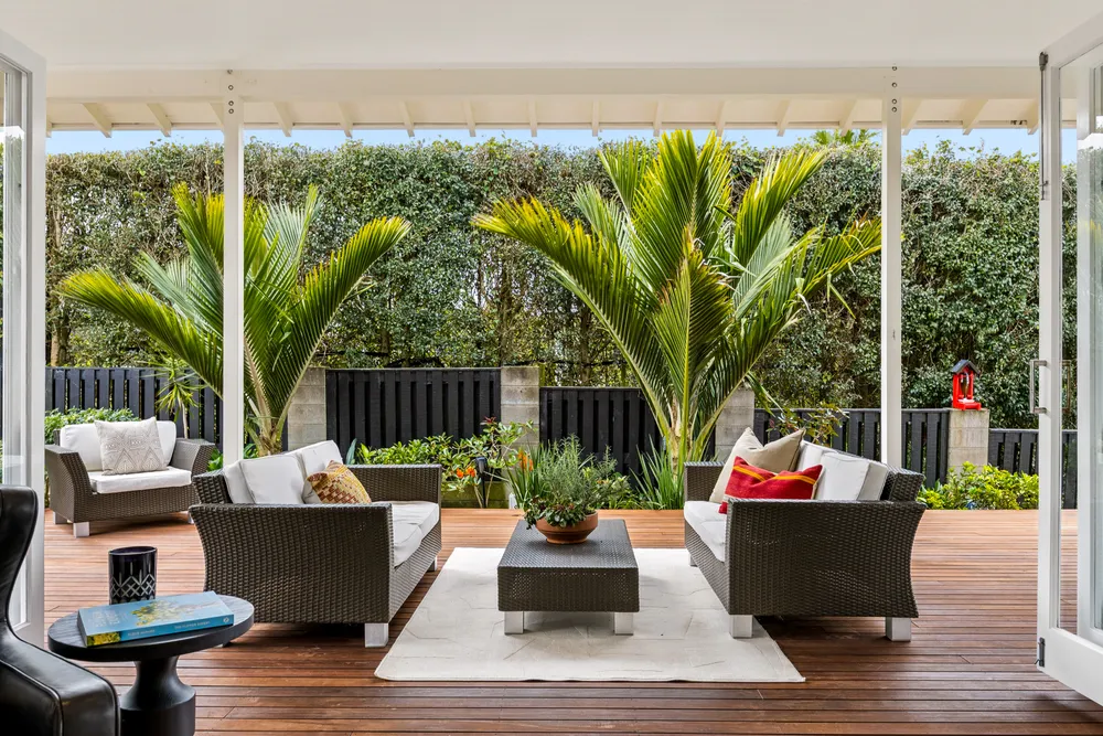 Photos of 53 St Vincent Avenue