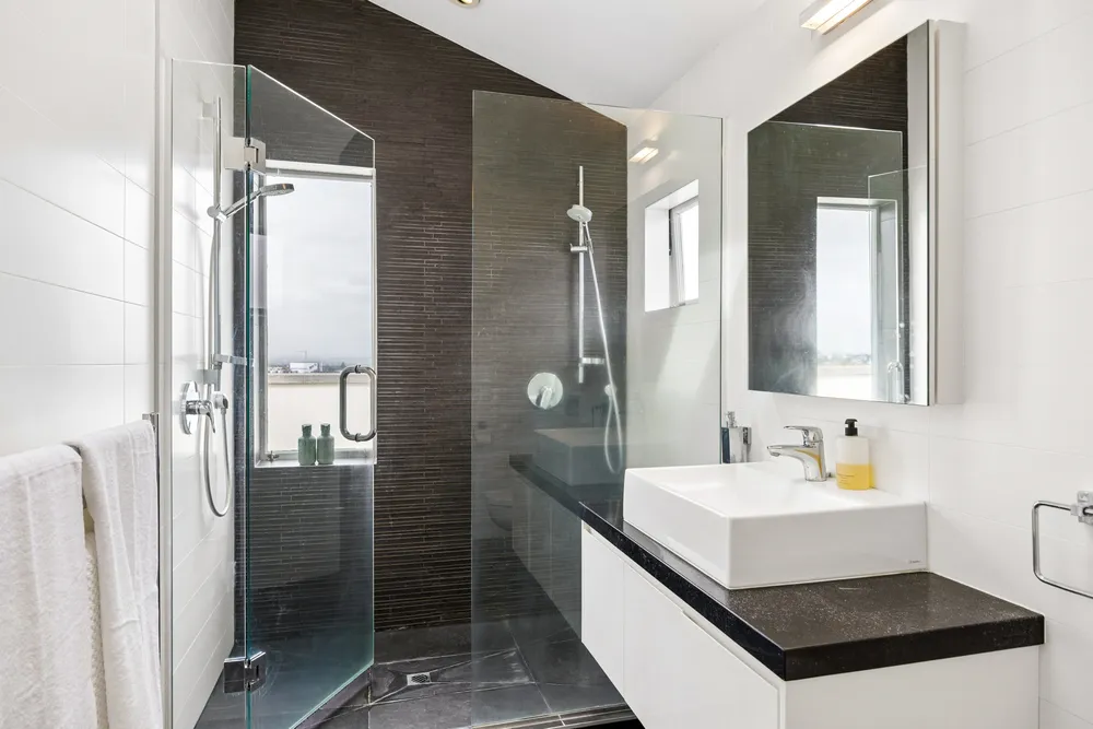 Photos of 53 St Vincent Avenue