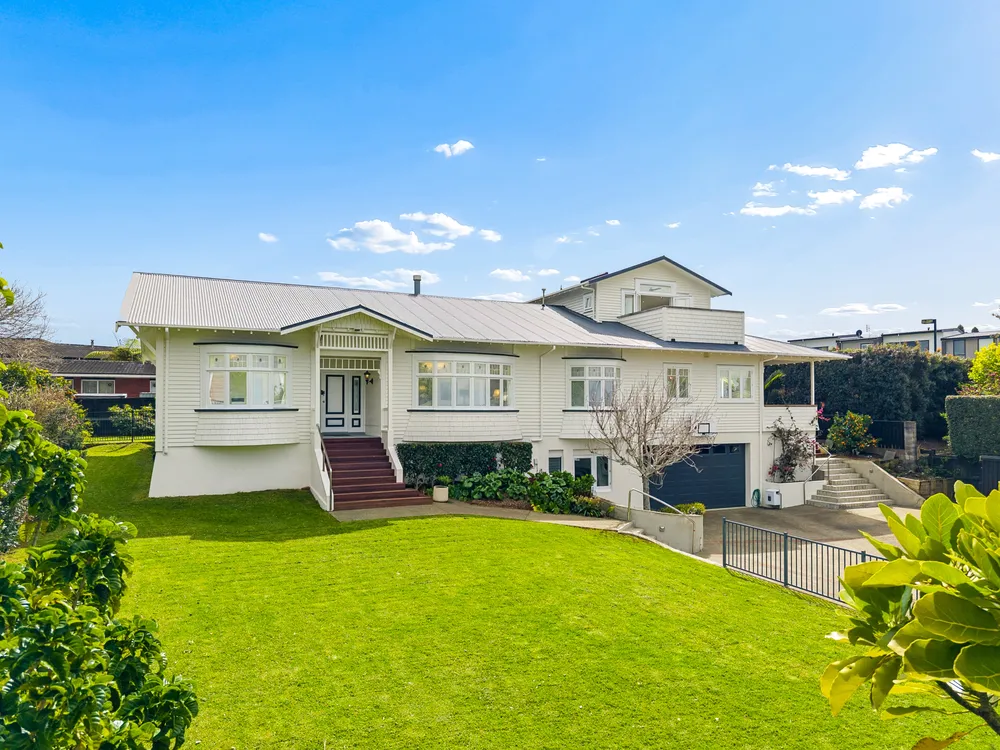 Photos of 53 St Vincent Avenue