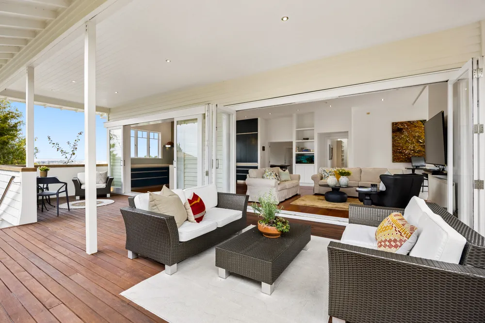Photos of 53 St Vincent Avenue