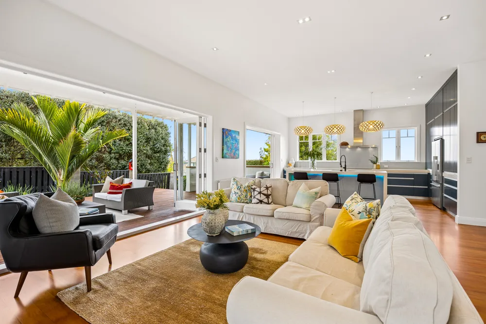 Photos of 53 St Vincent Avenue