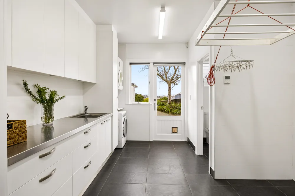 Photos of 53 St Vincent Avenue