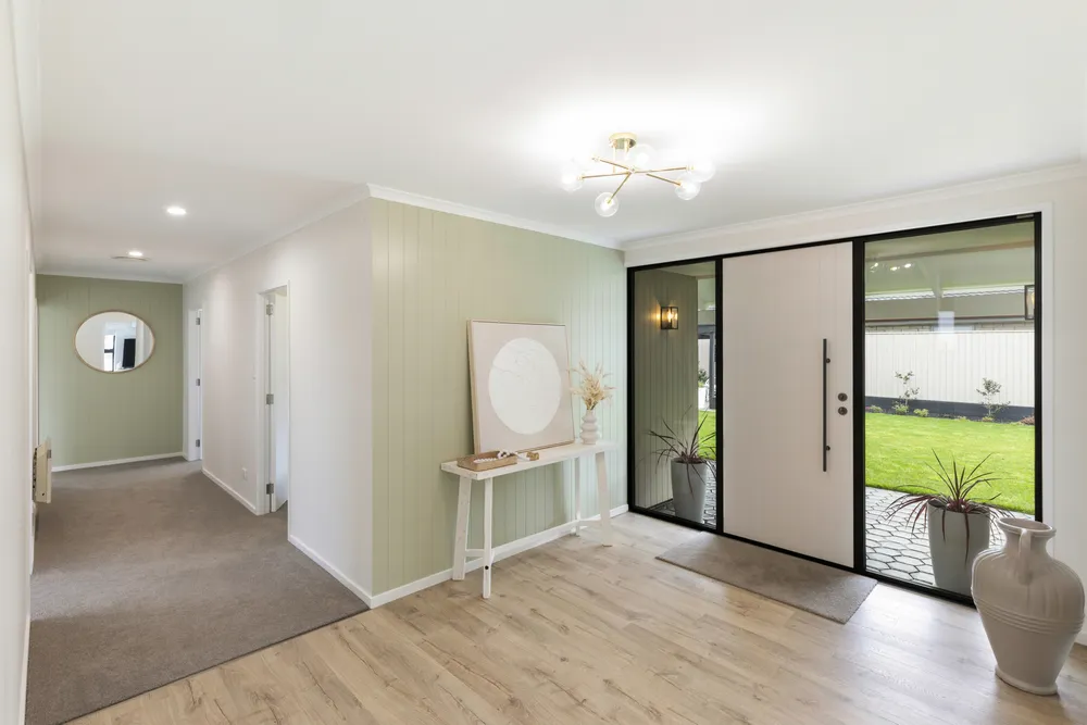 Photos of 18a Colligan Street