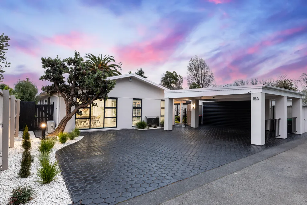 Photos of 18a Colligan Street