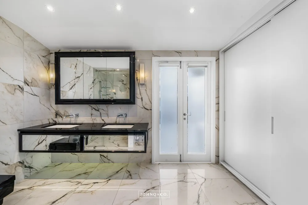 Photos of 75 St Andrews Road