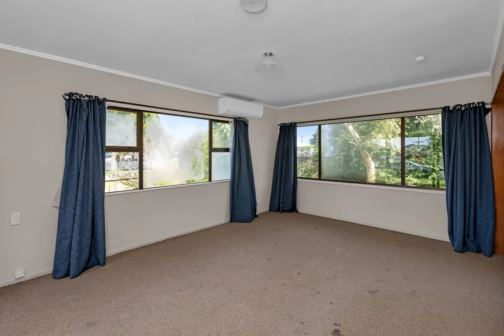 Photos of 1 Korau Road