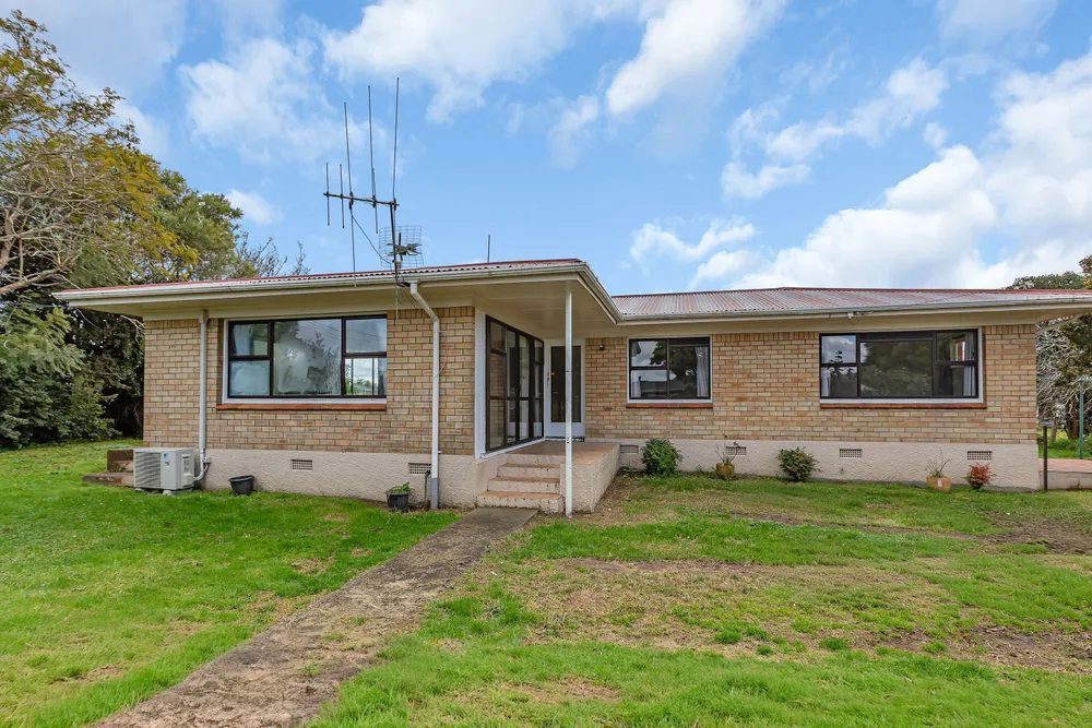 Photos of 1 Korau Road