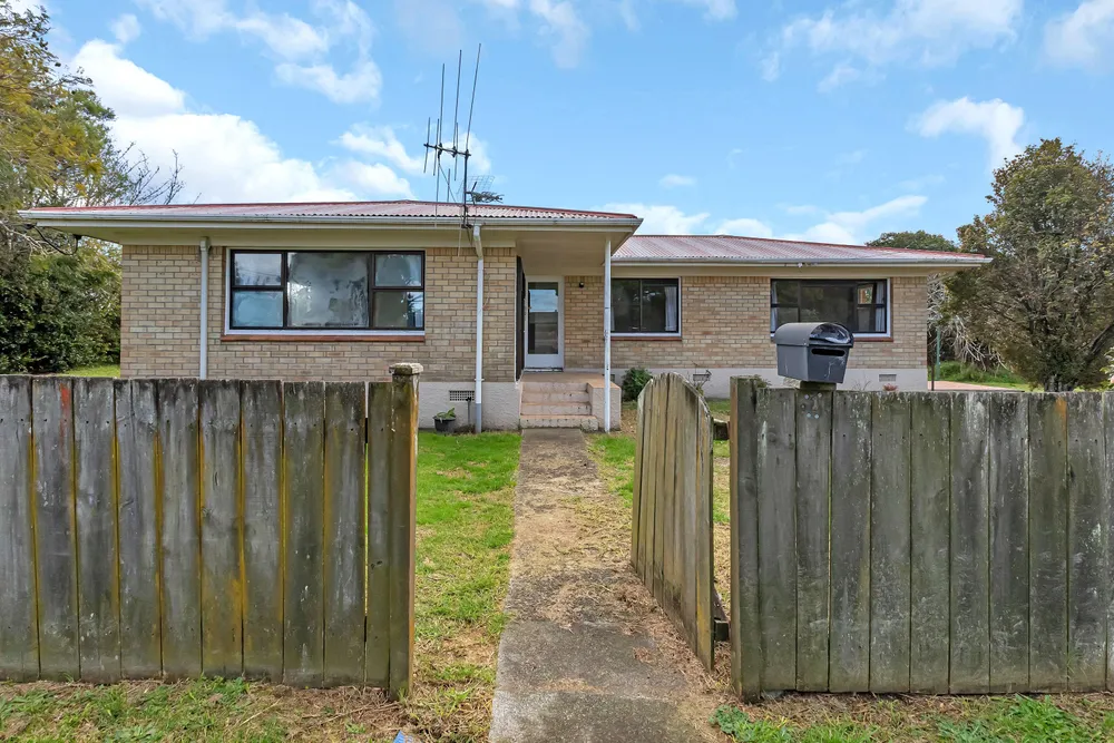 Photos of 1 Korau Road