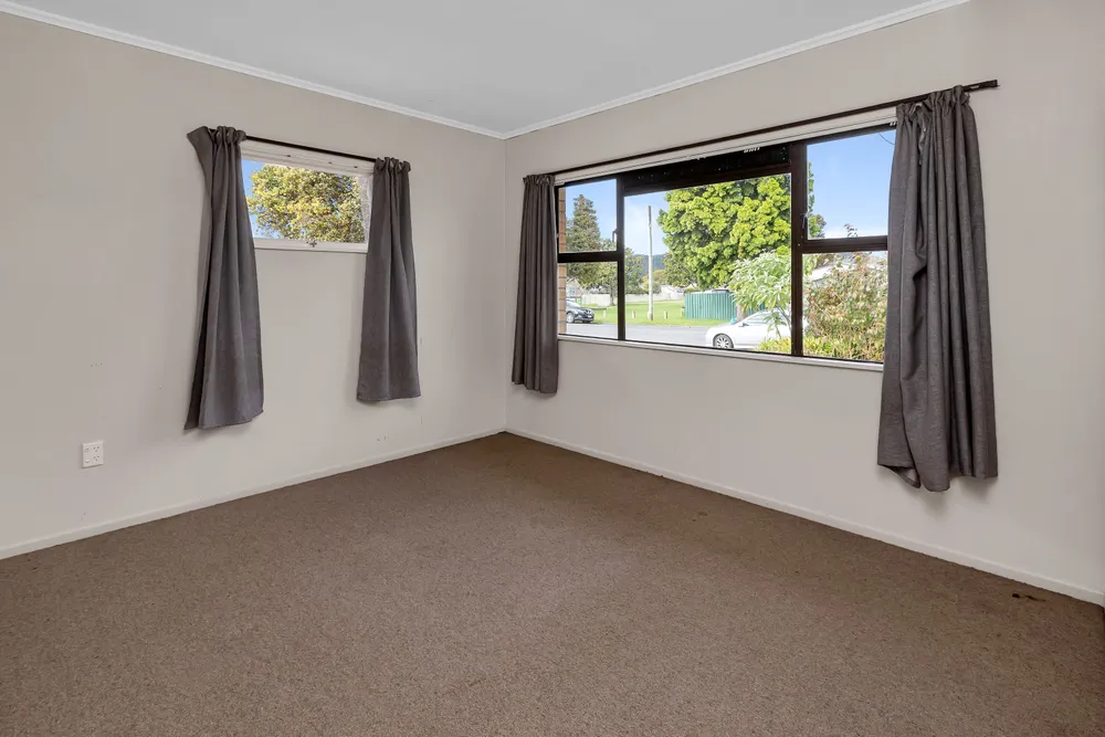 Photos of 1 Korau Road