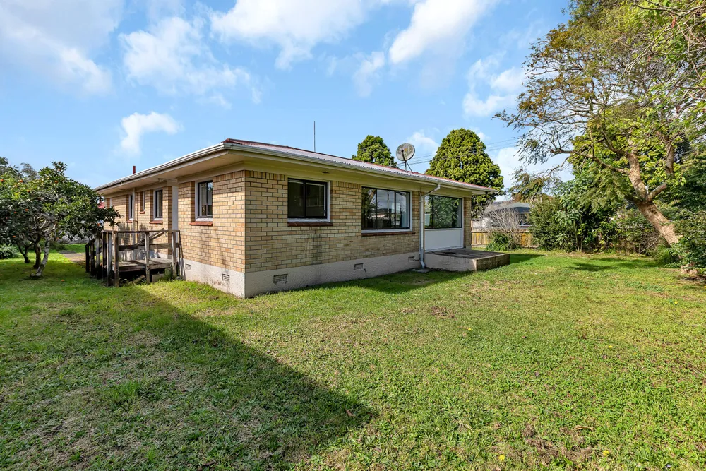 Photos of 1 Korau Road